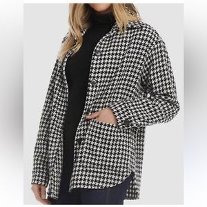 Karen Kane Women's Black
Houndstooth Button-Down...